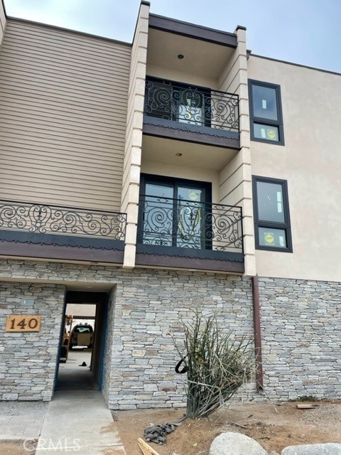 140 Acacia Ave. #7, Carlsbad, CA, 92008 140 Acacia Ave. #7, Carlsbad, CA, 92008