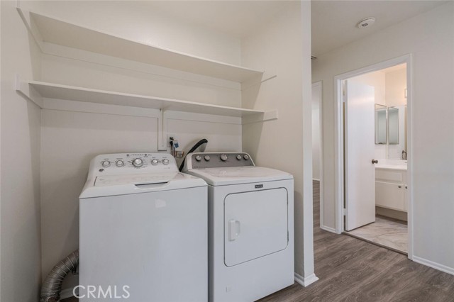 1129 Linden Avenue, Glendale CA: https://media.crmls.org/medias/c30a4a07-7587-4879-8687-08e5d91ab452.jpg
