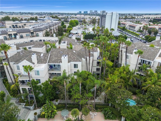 Image 30 of 40 For 2233 Martin  302