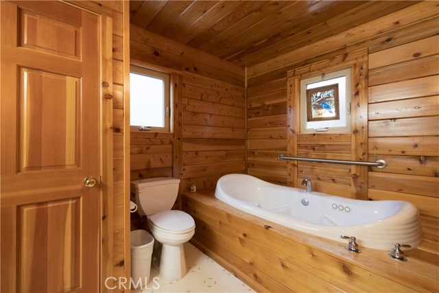 Detail Gallery Image 23 of 49 For 33291 Wild Rose Dr, Green Valley Lake,  CA 92341 - 3 Beds | 3 Baths