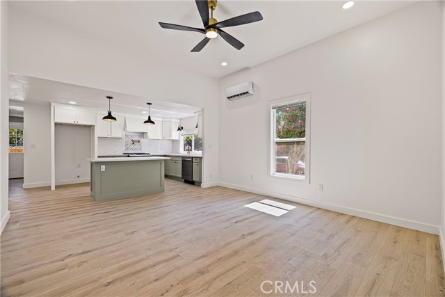 Detail Gallery Image 14 of 40 For 708 Johnson St, Red Bluff,  CA 96080 - 4 Beds | 2 Baths