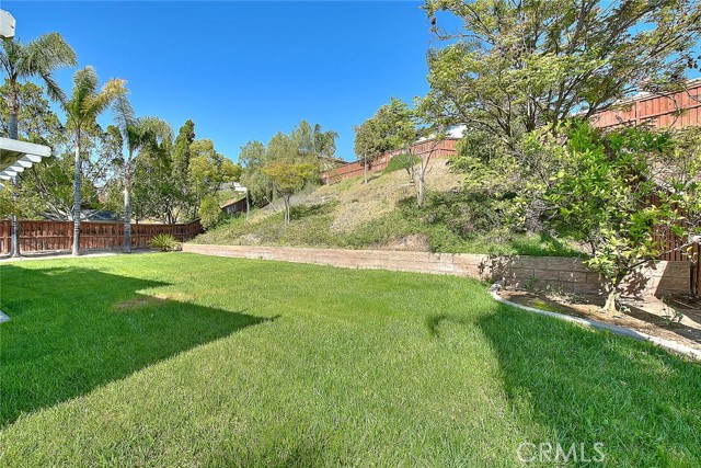 8758 Aspen Court, Riverside CA: https://media.crmls.org/medias/c30bd8a4-01ab-4f59-8905-59411fa8cda0.jpg