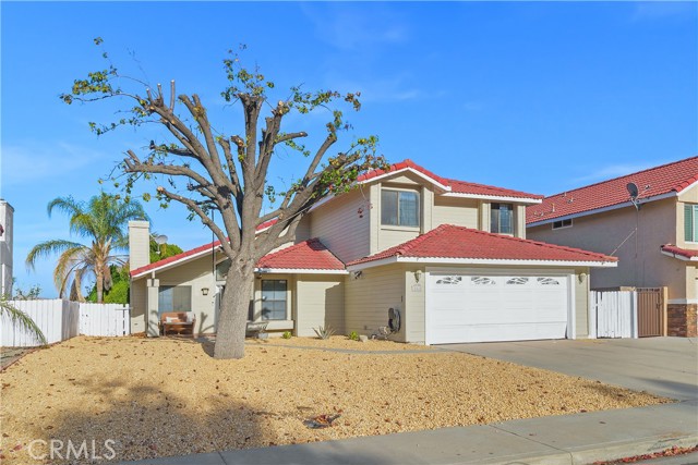 Detail Gallery Image 2 of 34 For 15660 Lake Ridge Rd, Lake Elsinore,  CA 92530 - 4 Beds | 2/1 Baths