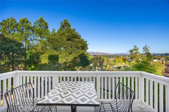 Detail Gallery Image 29 of 58 For 190 Country Club, San Luis Obispo,  CA 93401 - 5 Beds | 3/1 Baths