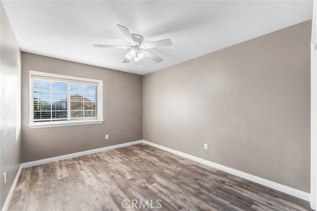 Detail Gallery Image 27 of 51 For 3910 Whirlwind Dr, Bakersfield,  CA 93313 - 3 Beds | 3 Baths