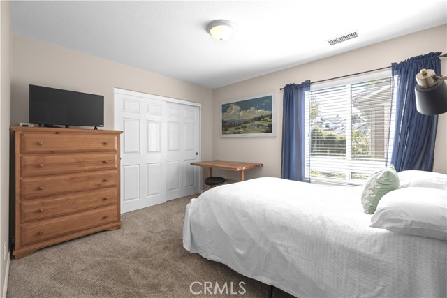 27123 Coral Bells Way, Murrieta CA: https://media.crmls.org/medias/c30e6efc-f60f-471e-8e9f-2fed25a2c89b.jpg