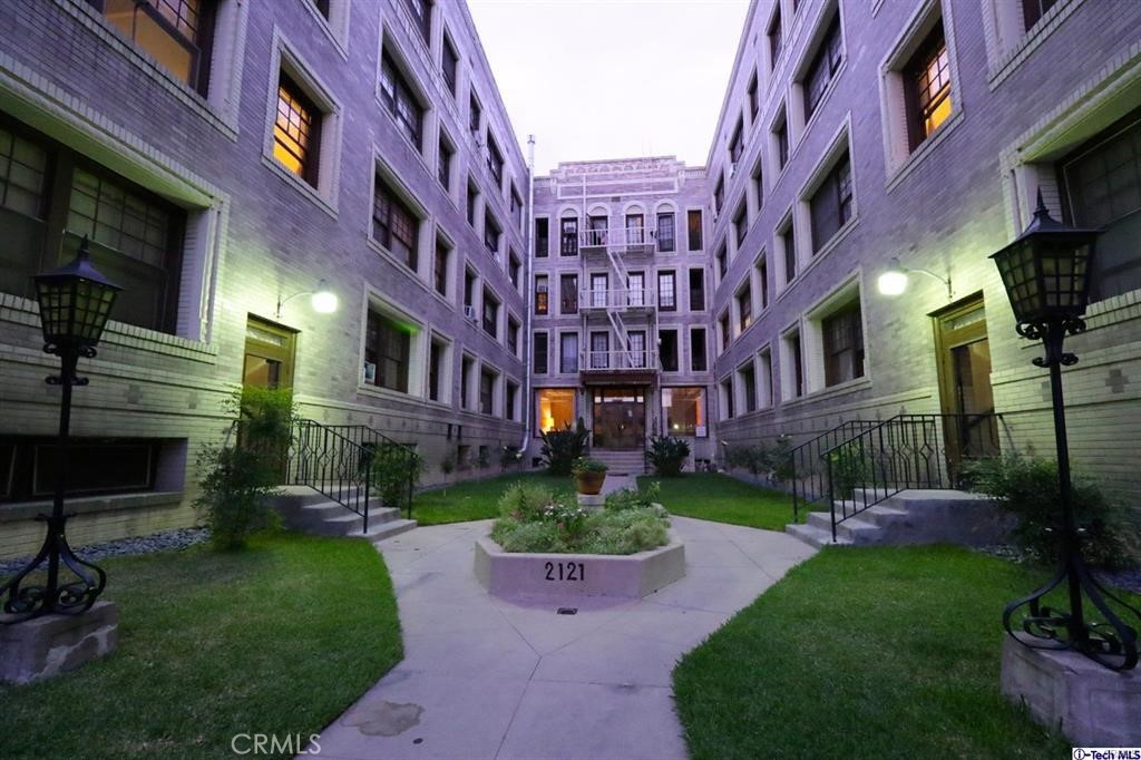 2121 James M Wood Boulevard #121
