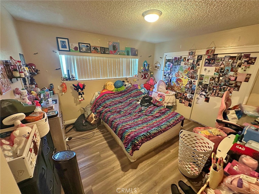 https://media.crmls.org/medias/c30eda49-6c21-410c-a2b8-6918ef3f51e9.jpg?preset=X-Large
