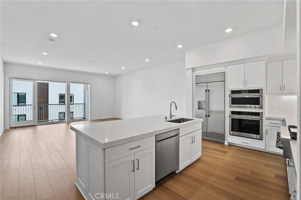 1702 Rivington