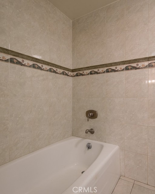 Detail Gallery Image 33 of 55 For 1155 N Brand Bld #1101,  Glendale,  CA 91202 - 3 Beds | 2 Baths