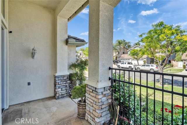 Detail Gallery Image 2 of 37 For 2517 Macbeth Ave, Corona,  CA 92882 - 5 Beds | 4 Baths