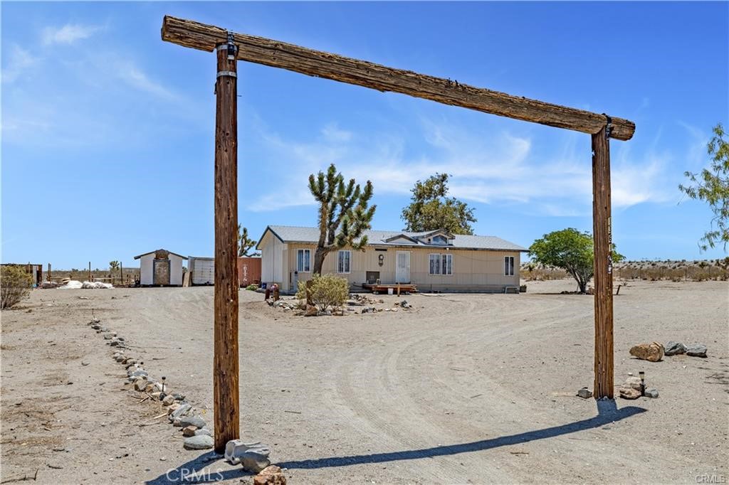 13617 Colorado Road, Phelan, CA 92372