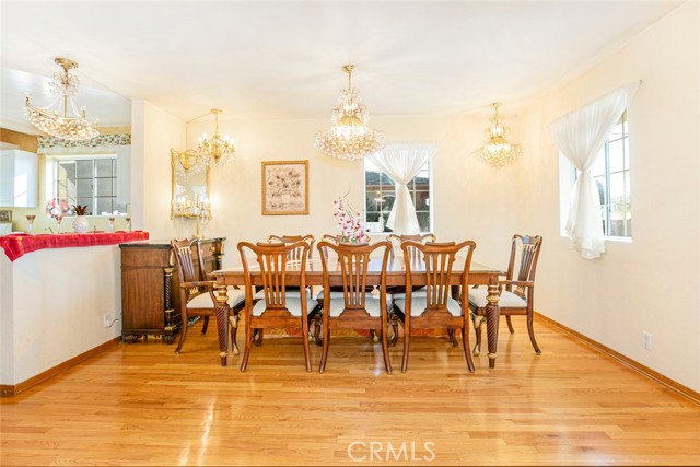 Detail Gallery Image 2 of 29 For 11020 Scoville Ave, Sunland,  CA 91040 - 3 Beds | 2 Baths