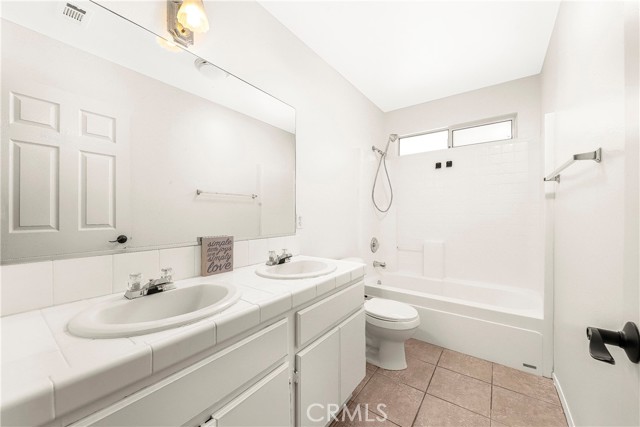 Detail Gallery Image 19 of 39 For 43473 30th St #4,  Lancaster,  CA 93536 - 3 Beds | 2/1 Baths