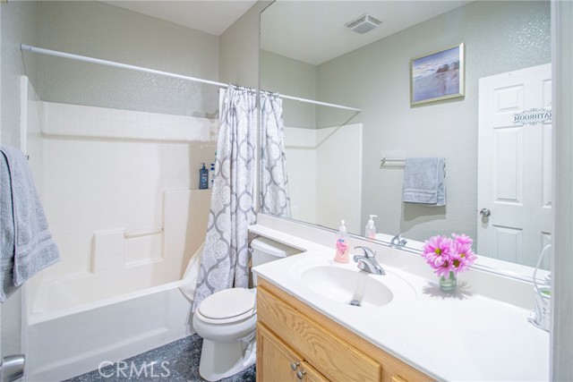 Detail Gallery Image 23 of 28 For 5832 Saint Laurent Dr, Palmdale,  CA 93552 - 3 Beds | 2 Baths