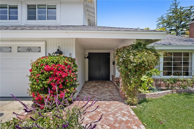 2704 Albatross Drive, Costa Mesa CA: https://media.crmls.org/medias/c3111bbe-3780-4799-b03c-12b3cf7509c2.jpg