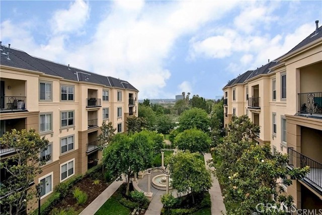 Front Image Thumbnail for CROC26024216