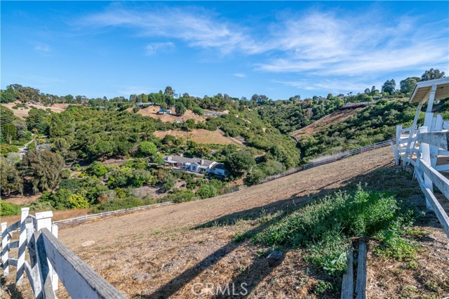 13 Buggy Whip Drive, Rolling Hills CA: https://media.crmls.org/medias/c3120e32-0952-4647-8216-6ae07475fa45.jpg