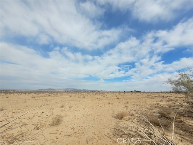 Detail Gallery Image 6 of 14 For 0 Camelot Rd, Yermo,  CA 92398 - – Beds | – Baths