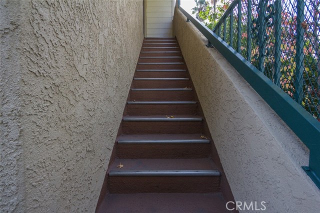 Detail Gallery Image 6 of 29 For 404 Lincoln Ave, Glendale,  CA 91205 - – Beds | – Baths