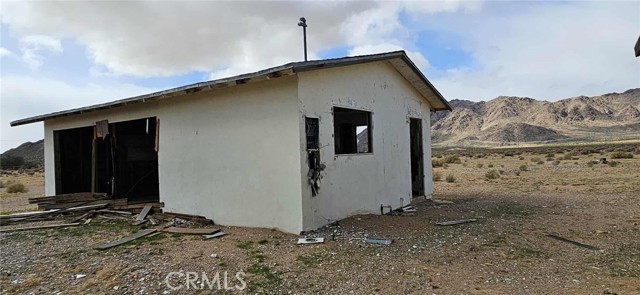 Detail Gallery Image 7 of 34 For 33354 Haynes Rd, Lucerne Valley,  CA 92356 - 4 Beds | 2 Baths