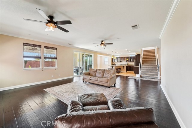 Detail Gallery Image 10 of 37 For 15415 Nikolai Ln, Fontana,  CA 92336 - 4 Beds | 3/1 Baths