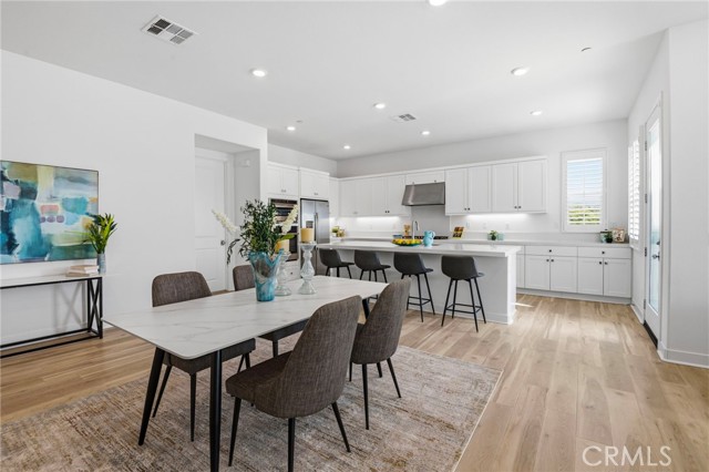 Detail Gallery Image 4 of 70 For 191 Sash, Irvine,  CA 92618 - 4 Beds | 3/1 Baths