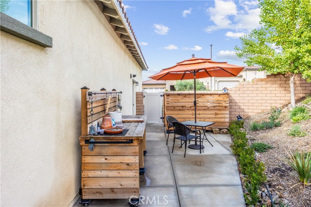 Detail Gallery Image 16 of 20 For 11145 Fourleaf Ct, Corona,  CA 92883 - 2 Beds | 2 Baths