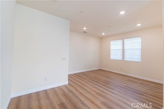 Detail Gallery Image 6 of 11 For 2437 Crater Ave #NEXT GEN,  Rialto,  CA 92377 - 2 Beds | 1 Baths
