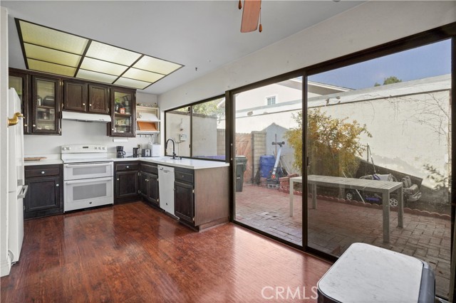 Detail Gallery Image 15 of 40 For 25236 via Sistine, Valencia,  CA 91355 - 2 Beds | 2 Baths