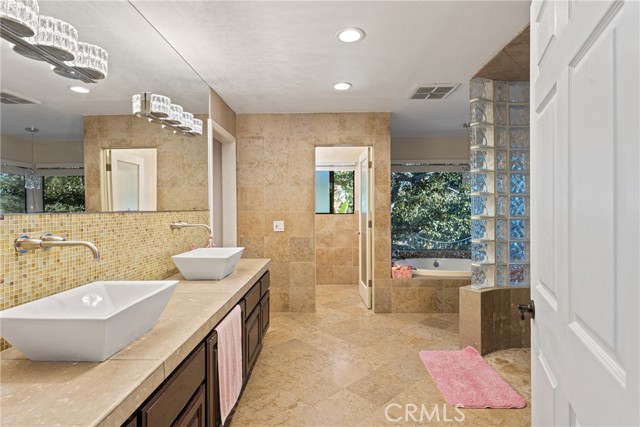 Detail Gallery Image 34 of 71 For 2420 San Antonio, Upland,  CA 91784 - 4 Beds | 3 Baths