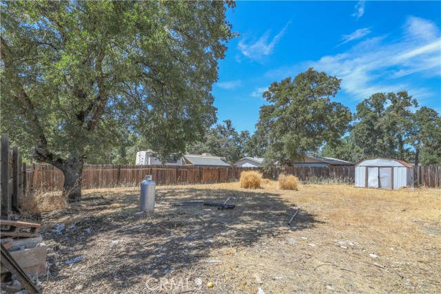 Detail Gallery Image 9 of 57 For 16078 34th Ave, Clearlake,  CA 95422 - 2 Beds | 1 Baths