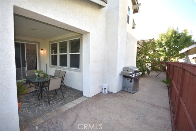 1886 Mount Verdugo Lane, Perris CA: https://media.crmls.org/medias/c318cd22-0a3c-4220-a02c-f9a5e2824a99.jpg