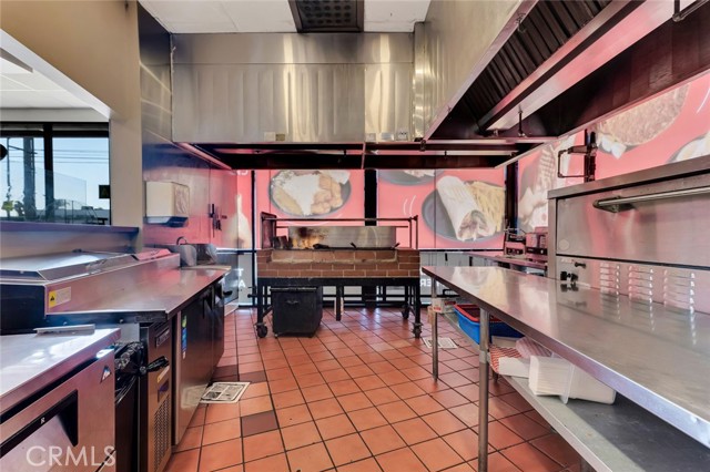  Commercial for Sale in Van Nuys, California