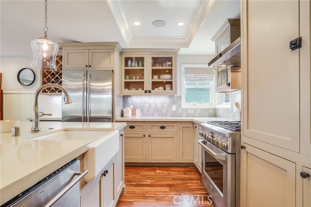 2002 Robinson Street, Redondo Beach, California 90278, 3 Bedrooms Bedrooms, ,2 BathroomsBathrooms,Residential,Sold,Robinson,PV21181666