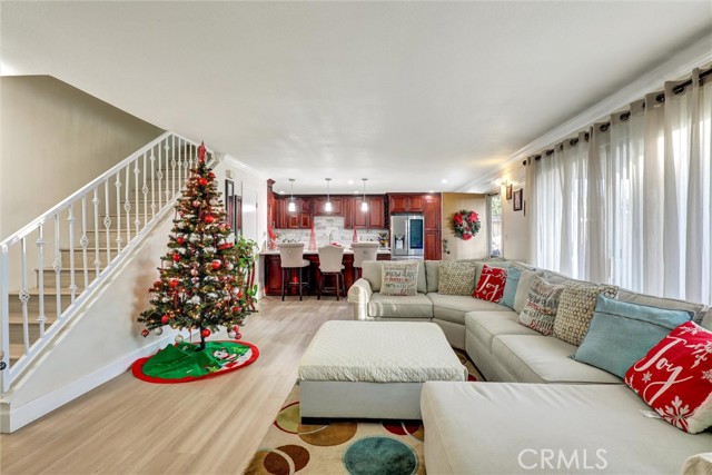 Detail Gallery Image 2 of 10 For 15500 Tustin Village Way #105,  Tustin,  CA 92780 - 3 Beds | 1/1 Baths