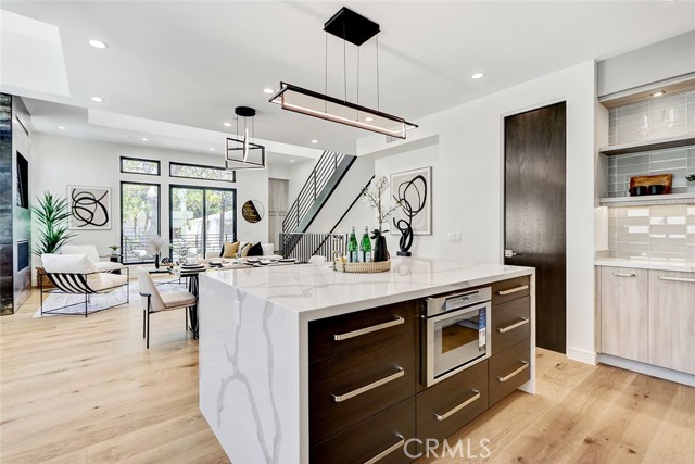 Detail Gallery Image 13 of 44 For 2005 Mathews Ave a,  Redondo Beach,  CA 90278 - 4 Beds | 5 Baths