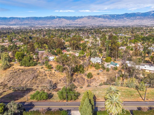Detail Gallery Image 18 of 19 For 724 W Sunset Dr, Redlands,  CA 92373 - – Beds | – Baths
