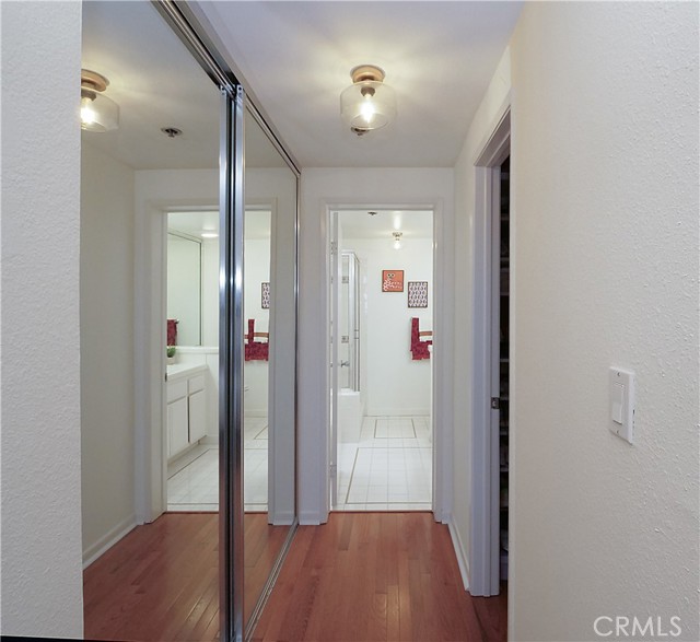 Detail Gallery Image 18 of 35 For 520 the Village #408,  Redondo Beach,  CA 90277 - 3 Beds | 2 Baths