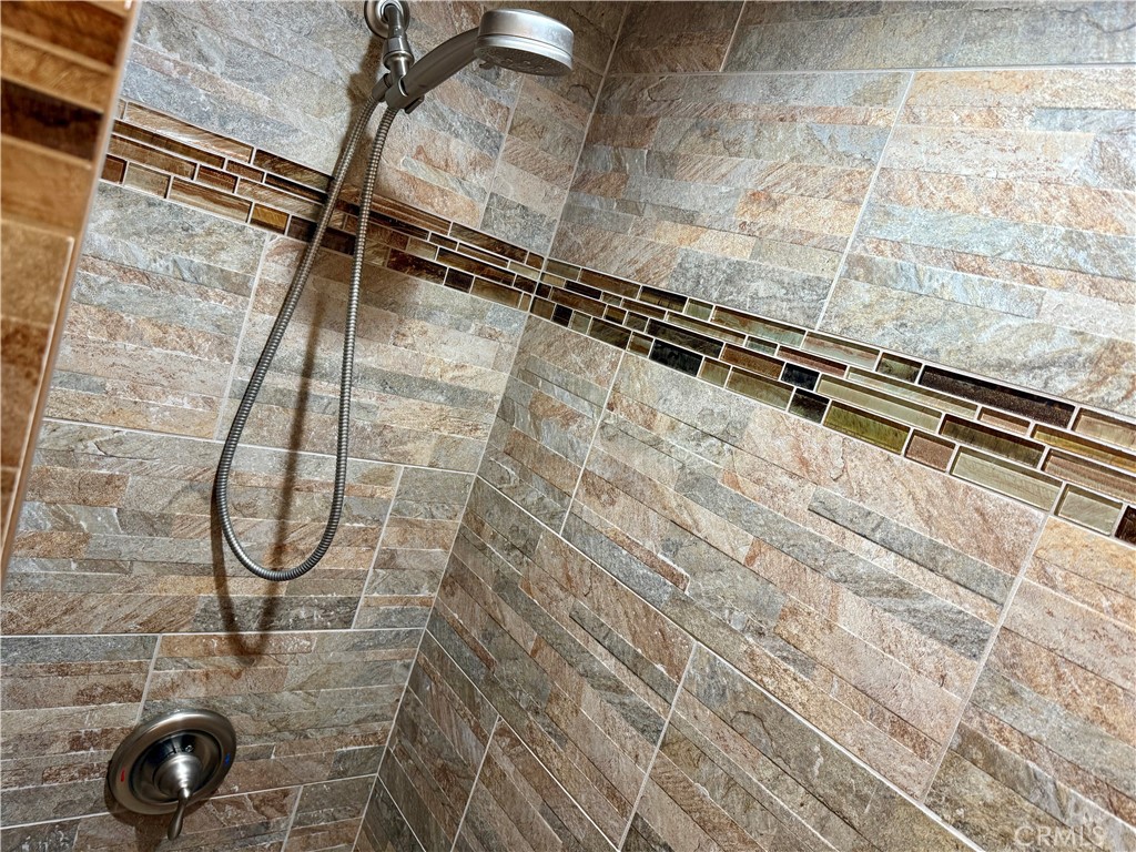 https://media.crmls.org/medias/c31b56c8-6780-4cc2-be61-172b6a4129ac.jpg?preset=X-Large