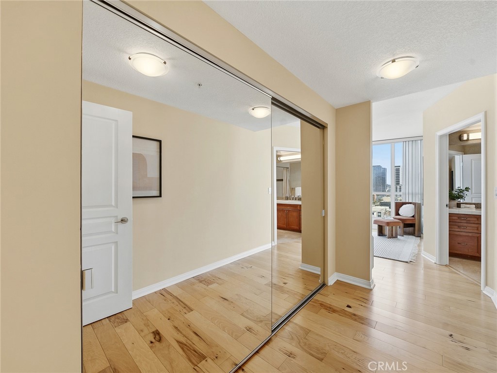510 1st Ave - photo 16