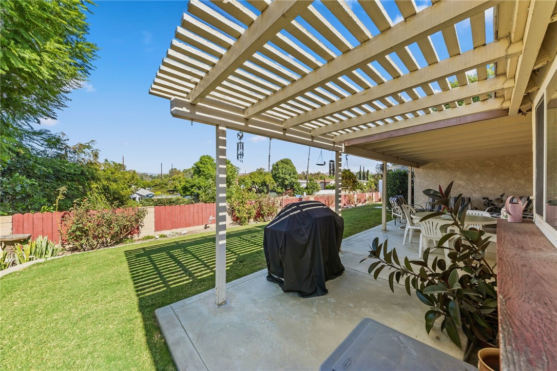 Detail Gallery Image 22 of 44 For 1981 Chevy Chase Drive, Brea,  CA 92821 - 4 Beds | 2 Baths