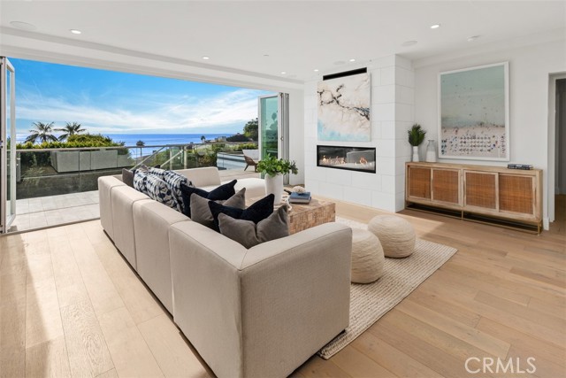 Detail Gallery Image 8 of 37 For 1371 N Coast Highway, Laguna Beach,  CA 92651 - 4 Beds | 4 Baths