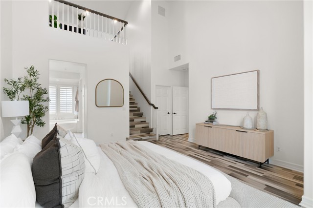 5 Orange Blossom Circle, Mission Viejo CA: https://media.crmls.org/medias/c31c6a4f-5792-4d61-acdf-77113903c898.jpg