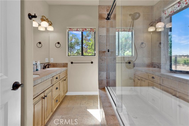4525 Buena Vista Drive, Paso Robles CA: https://media.crmls.org/medias/c31cdbfd-4c47-4b8d-9826-e10a176bc2d3.jpg