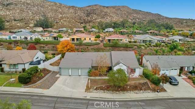 Detail Gallery Image 17 of 25 For 10412 Starshine Dr, Moreno Valley,  CA 92557 - 4 Beds | 2/1 Baths