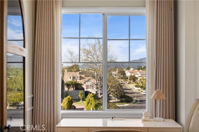 Image 44 of 71 For 23195 Stoneridge