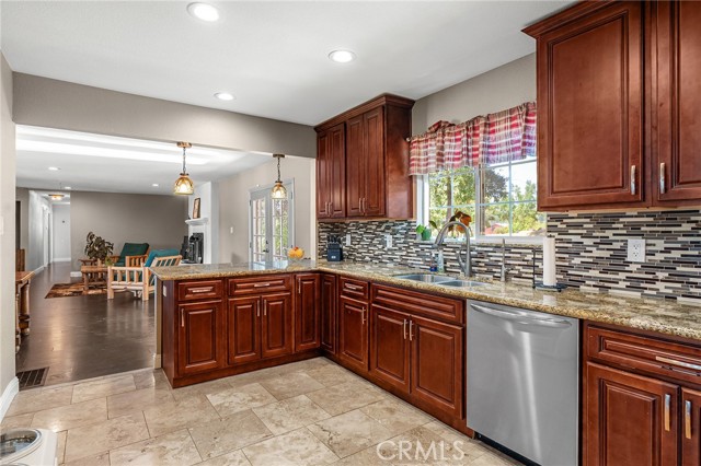 Detail Gallery Image 18 of 67 For 520 Fir St., Paradise,  CA 95969 - 5 Beds | 3/1 Baths