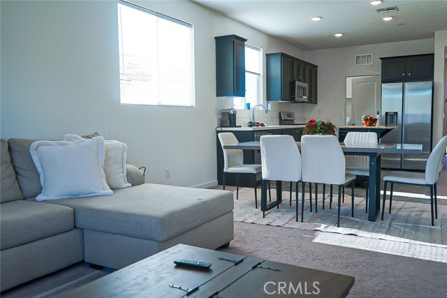 Detail Gallery Image 7 of 23 For 1352 Fiddleleaf, Banning,  CA 92220 - 2 Beds | 2 Baths