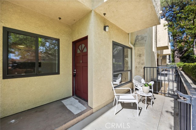 Detail Gallery Image 5 of 27 For 222 S Catalina Ave #8,  Pasadena,  CA 91106 - 3 Beds | 3/1 Baths